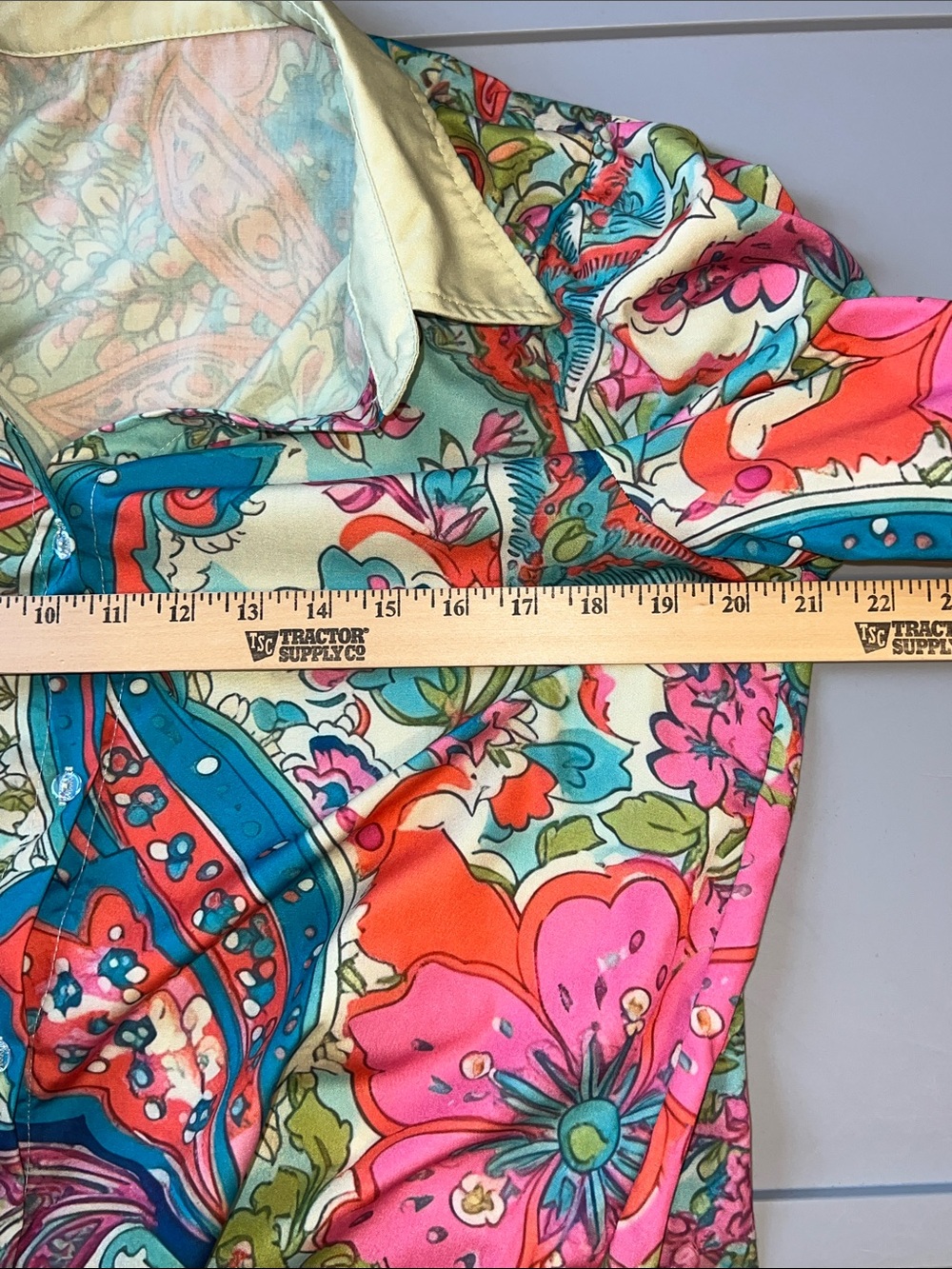 Cherry Betty Vibrant Floral Paisley Blouse in Aqua & Pink size M - Picture 4 of 9